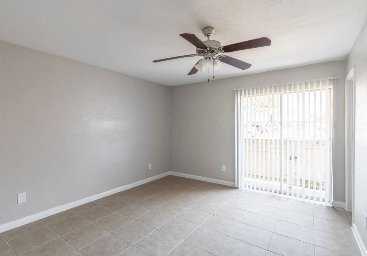 Apartment for rent at 855 Greens Rd, Houston, TX 77060