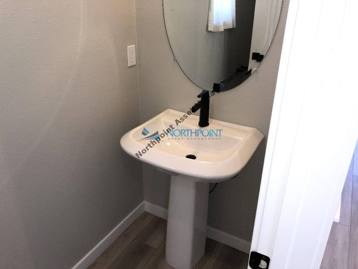 House for rent at 5013 Wuthering Ave, Sacramento, CA 95823