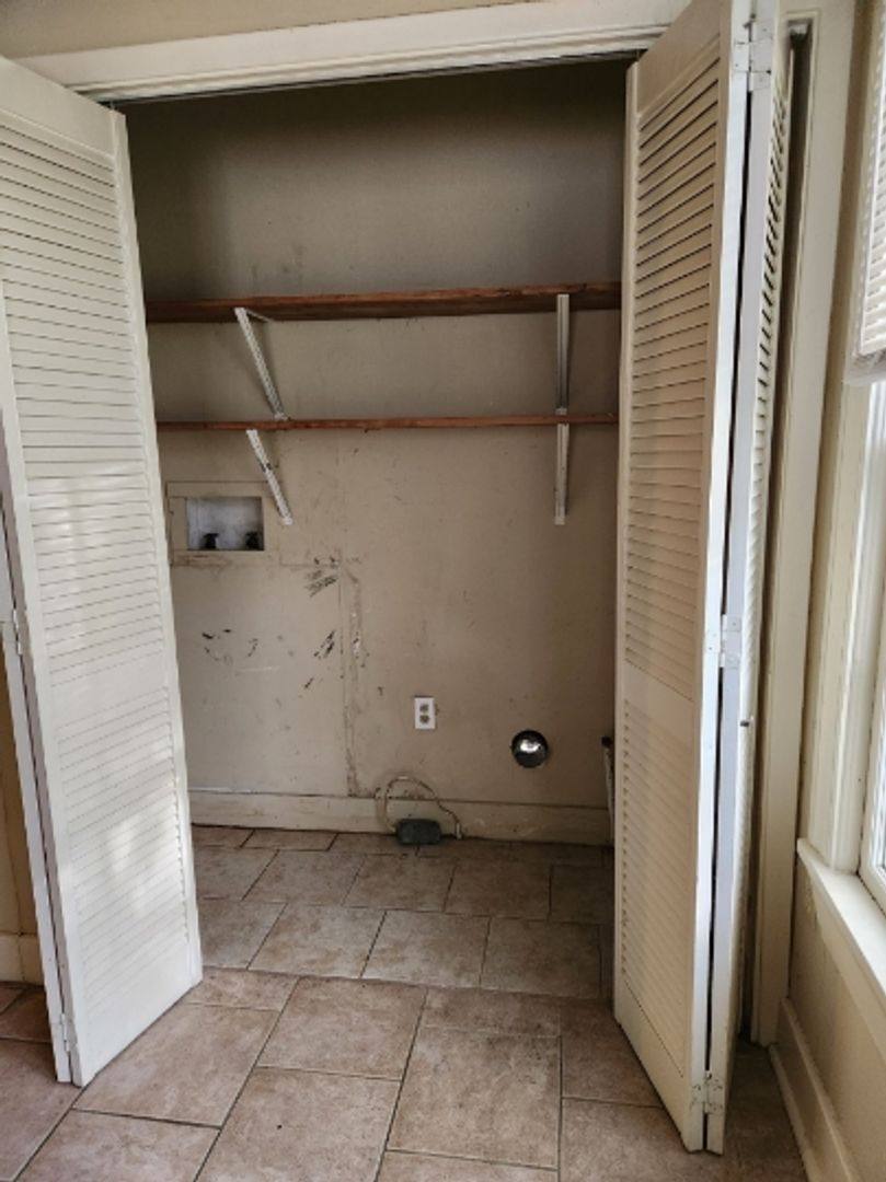 House for rent at 239 W Dr, Baton Rouge, LA 70806