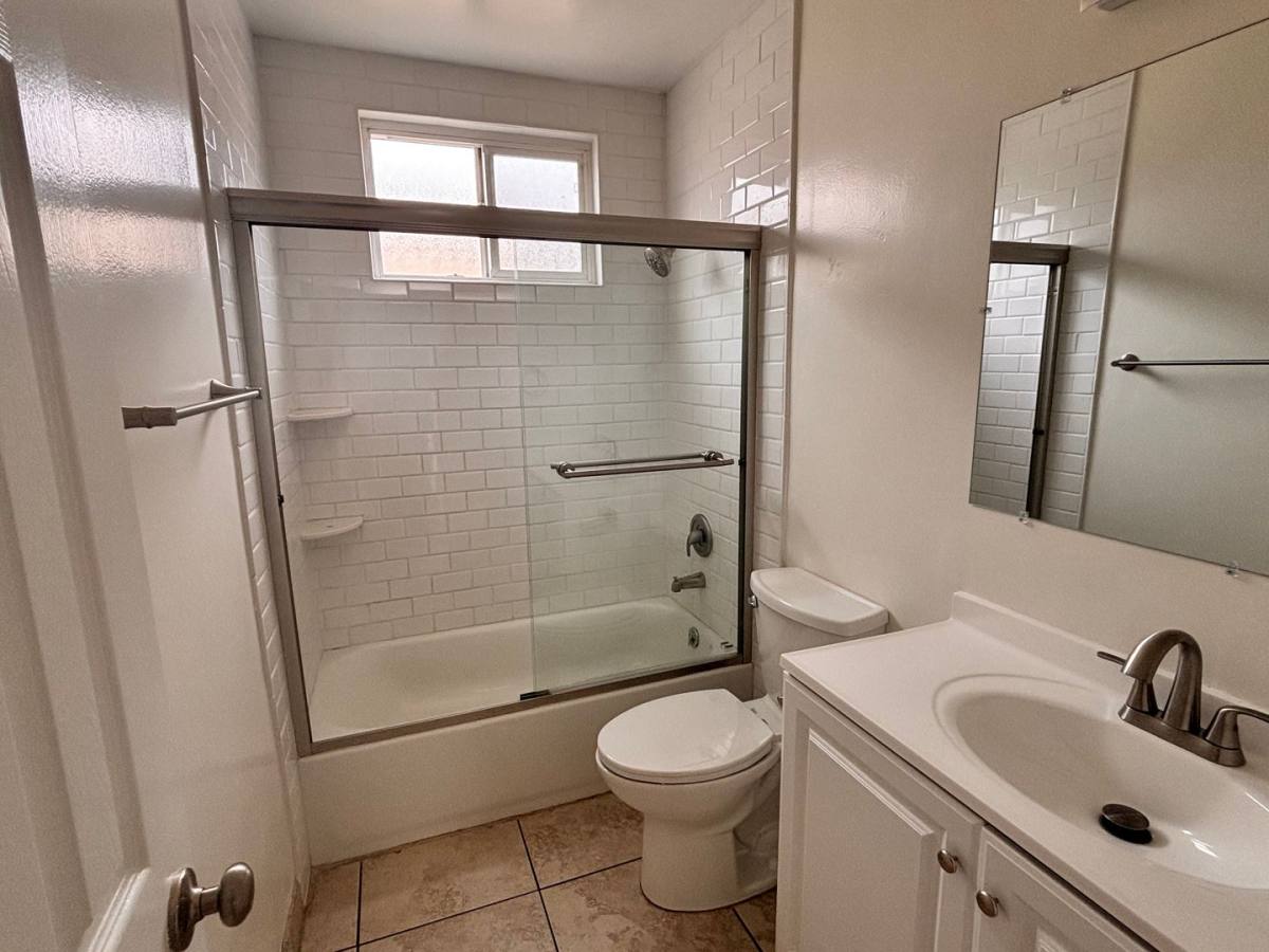 Apartment for rent at 1600 N Stanton Place, Long Beach, CA 90804