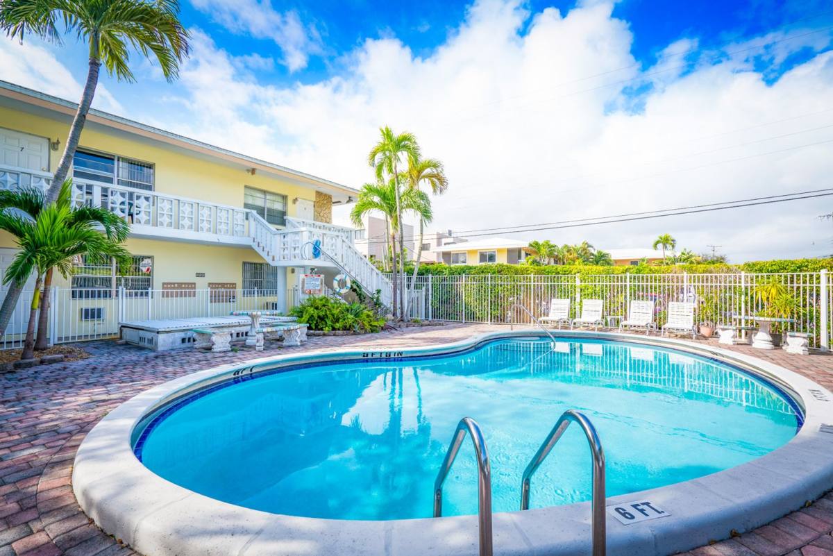 Apartment for rent at 840 NE 17th Terrace, Fort Lauderdale, FL 33304