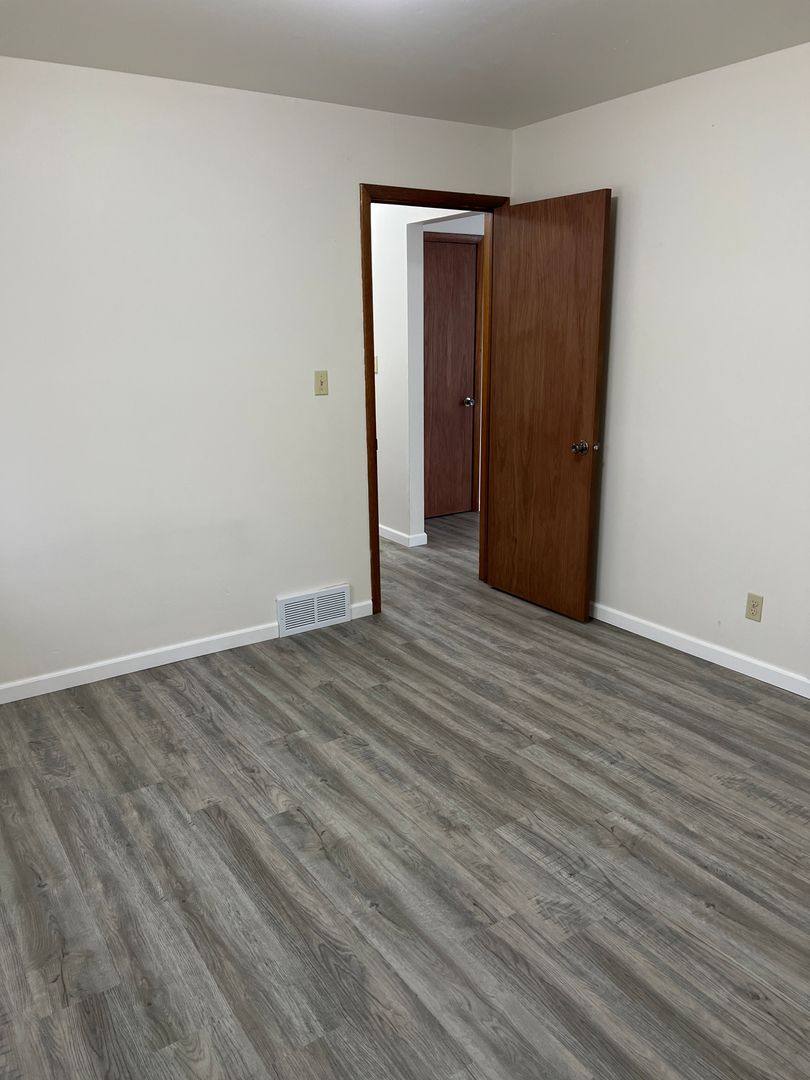 Apartment for rent at 3410 Garfield, Rockford, IL 61101