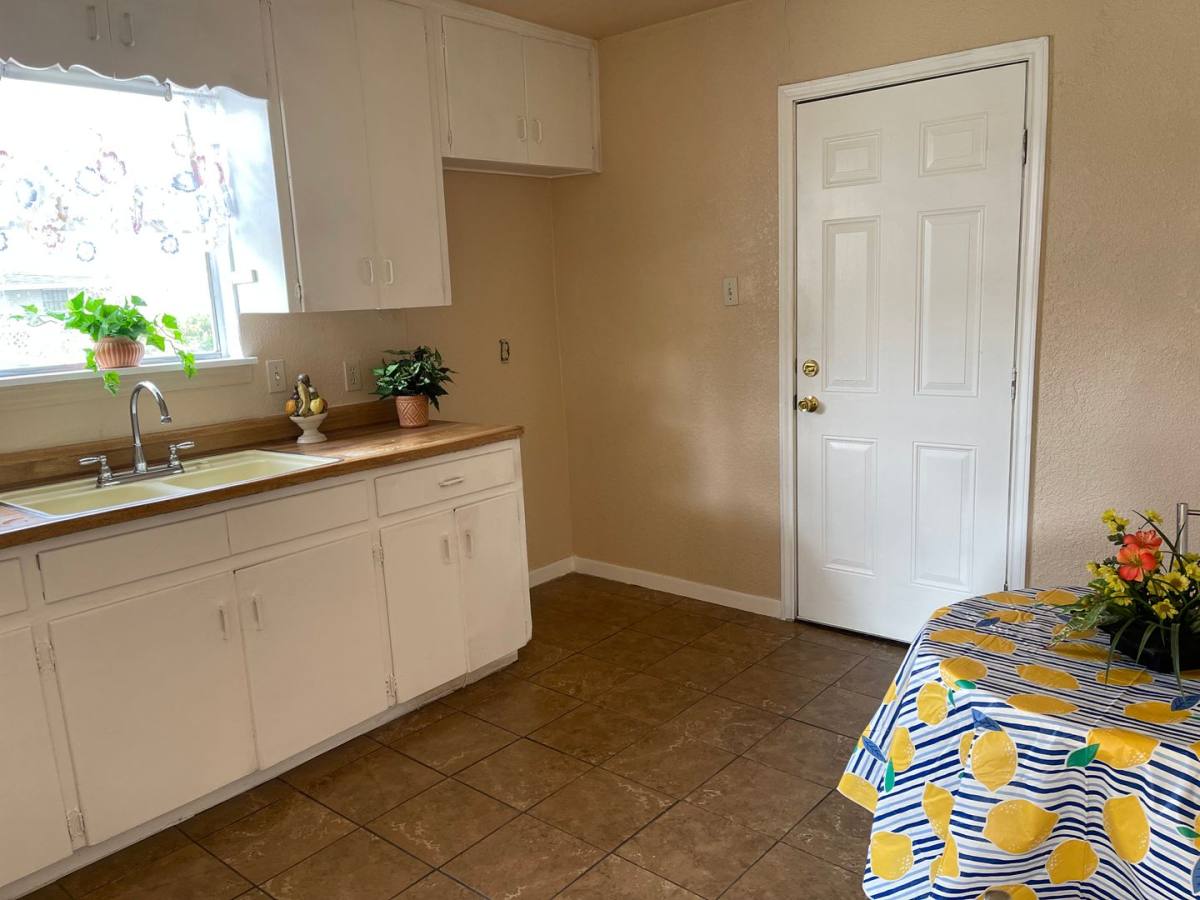 House for rent at 675 W Pyron, San Antonio, TX 78221