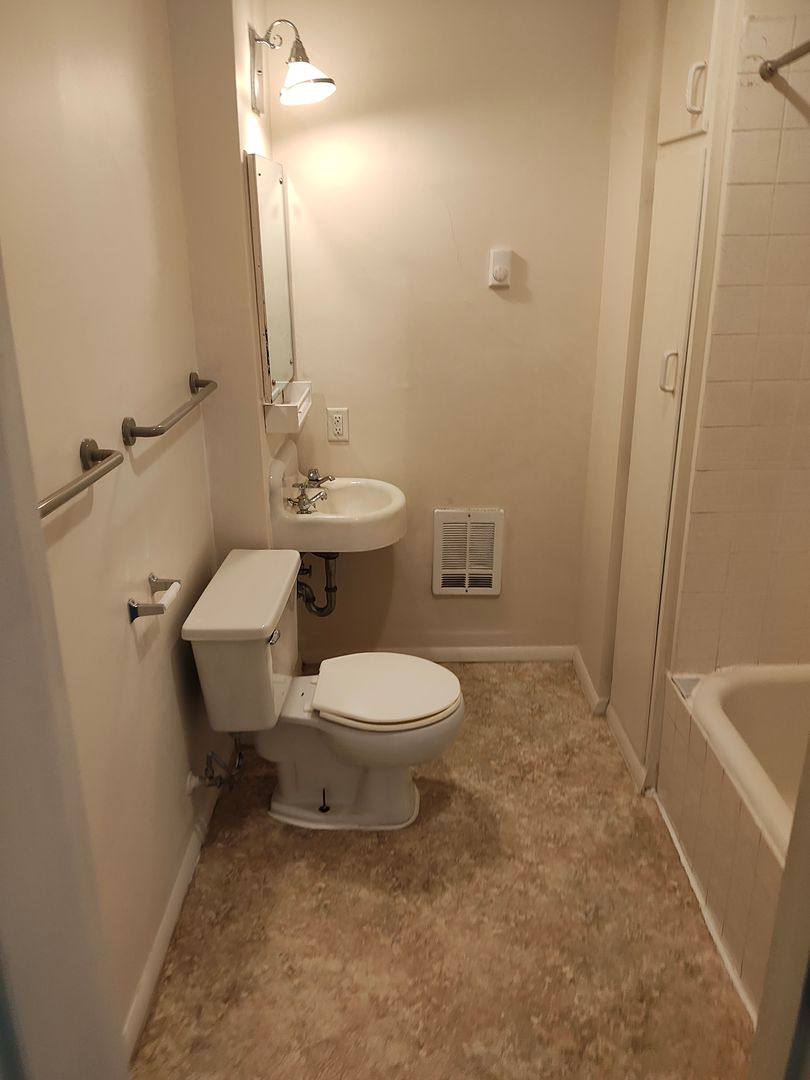 Apartment for rent at 441 E 13th Ave, Eugene, OR 97401