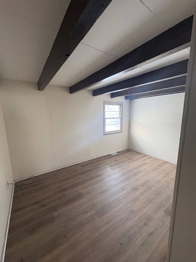 Apartment for rent at 528 Henrietta, Pekin, IL 61554