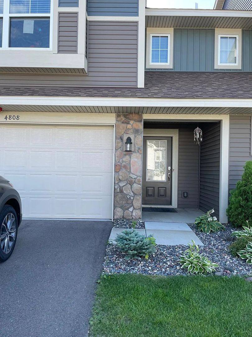 Townhouse for rent at 4808 Martingale Dr, Saint Paul, MN 55129