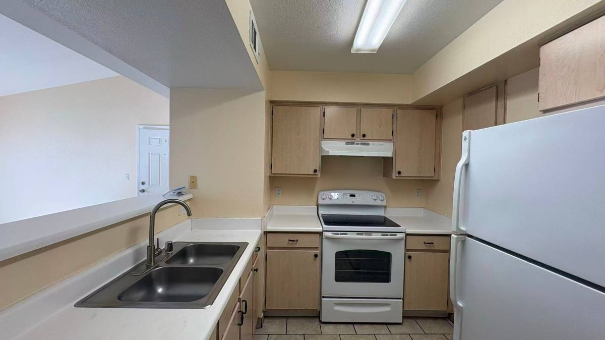 Condo for rent at 1150 Buffalo Dr, Las Vegas, NV 89128