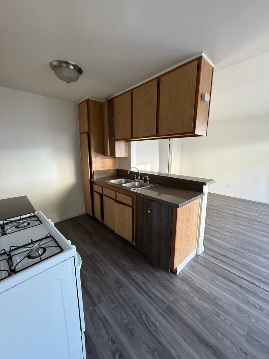 Apartment for rent at 18360 Napa St, Northridge, CA 91325
