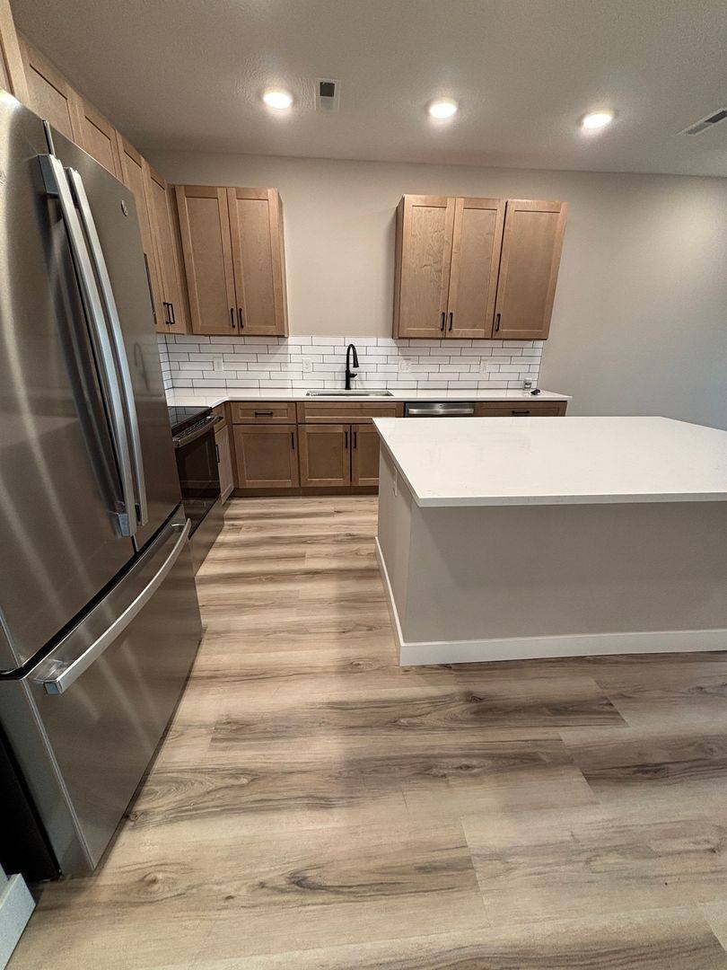 Townhouse for rent at 640-688 Harrison St, Nixa, MO 65714
