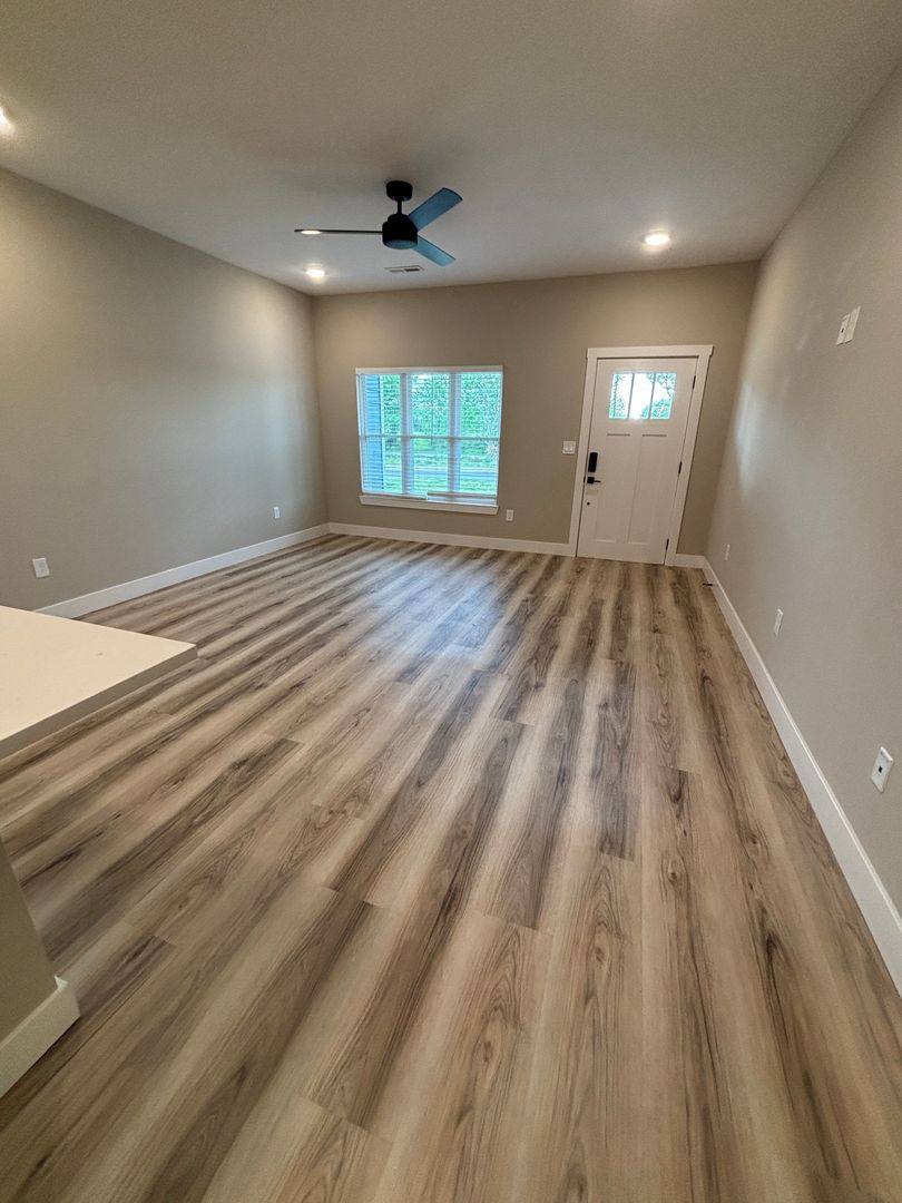 Townhouse for rent at 640-688 Harrison St, Nixa, MO 65714