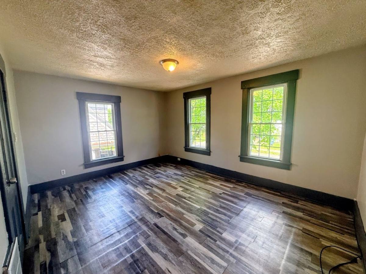 Apartment for rent at 560 Schiller Ave, Akron, OH 44310