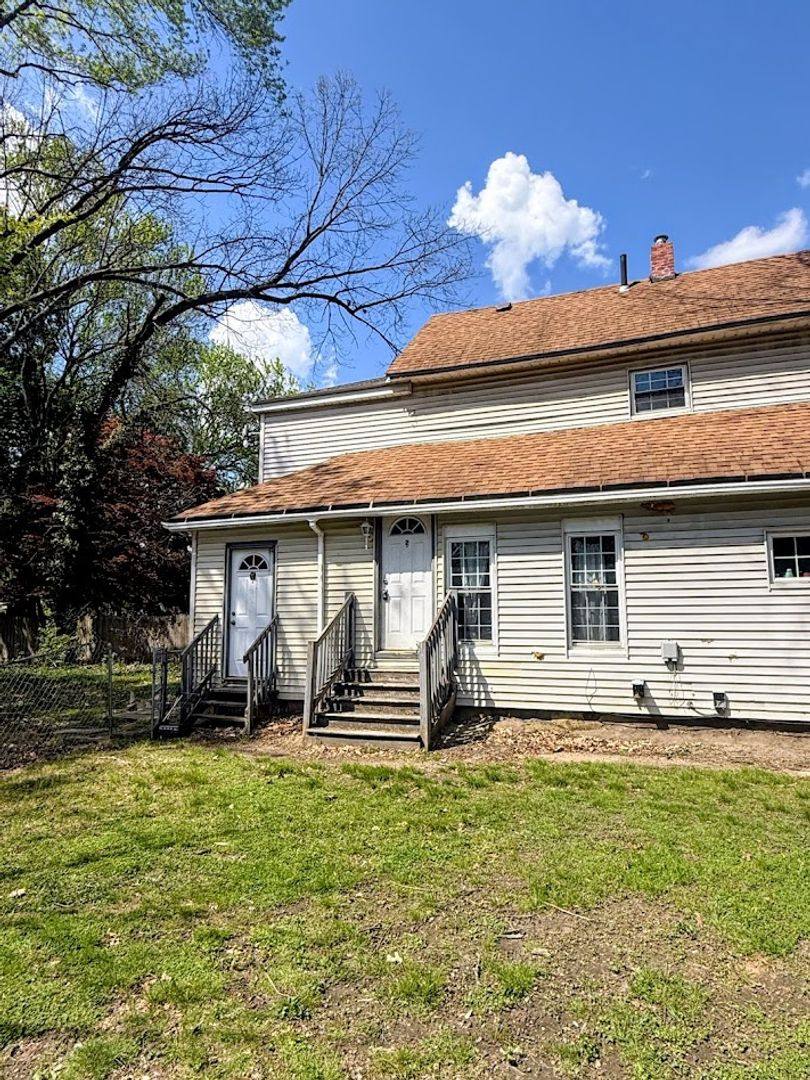 Apartment for rent at 560 Schiller Ave, Akron, OH 44310