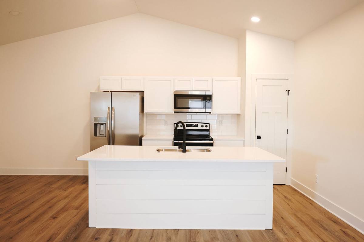 Apartment for rent at 522 E Briarbrook Lane, Valley Center, KS 67147