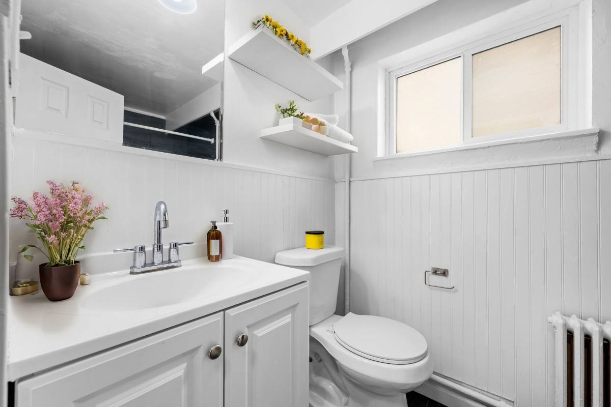 Apartment for rent at 1435 Jersey St, Denver, CO 80220