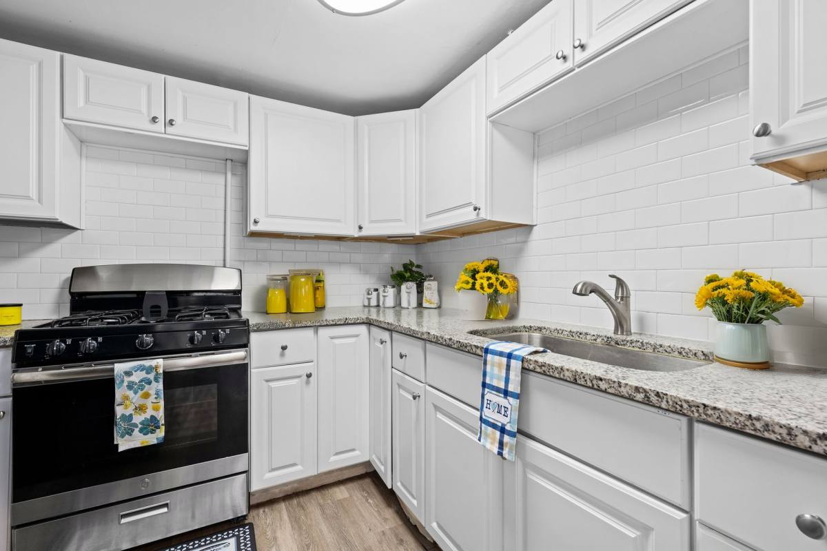 Apartment for rent at 1435 Jersey St, Denver, CO 80220