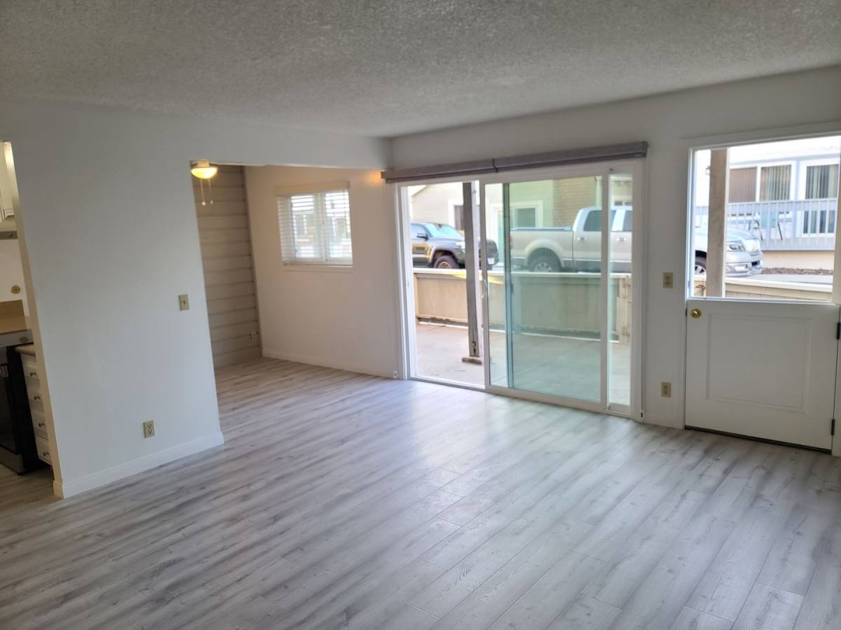 Apartment for rent at 210 Lugonia St, Newport Beach, CA 92663