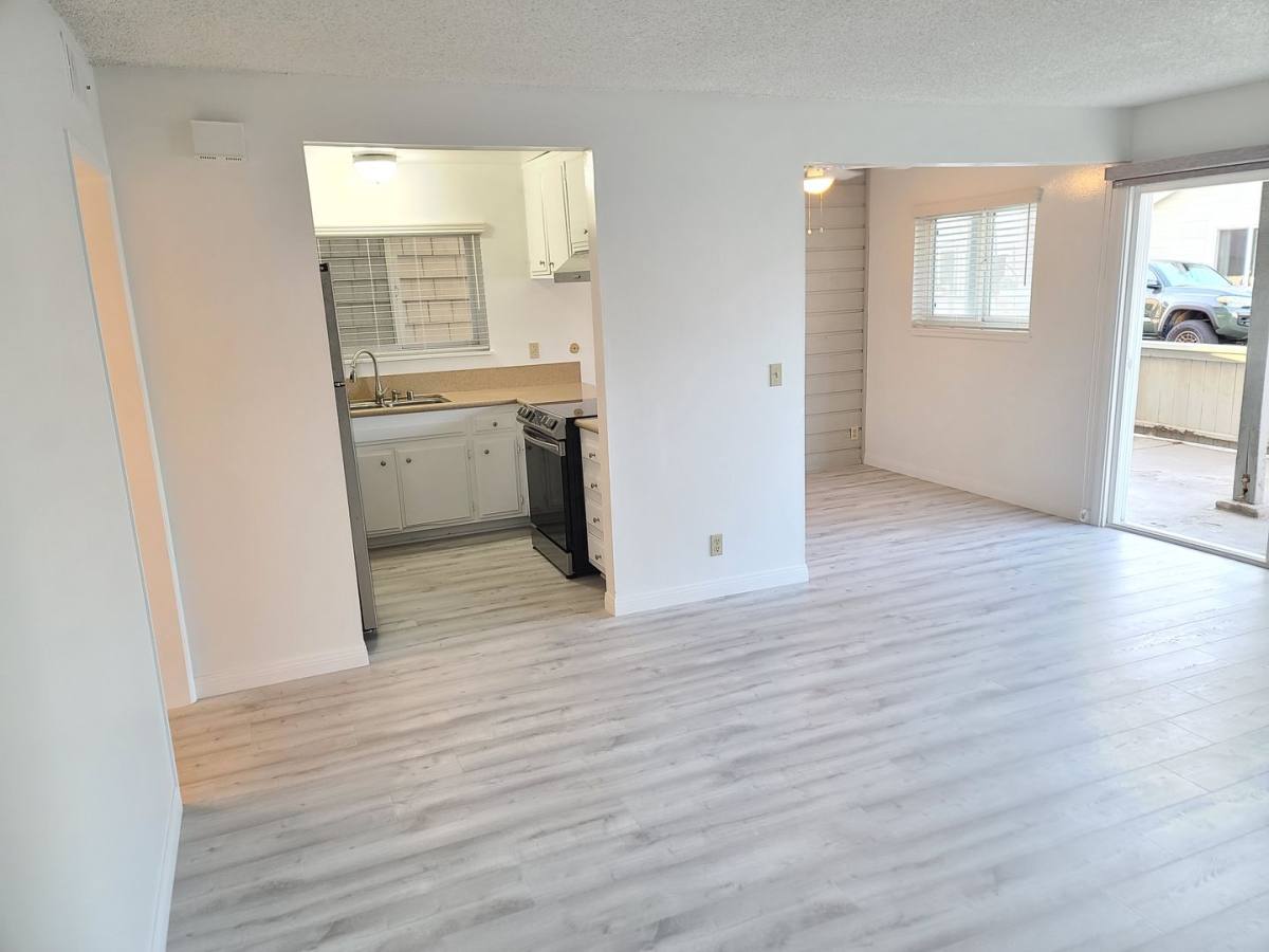 Apartment for rent at 210 Lugonia St, Newport Beach, CA 92663