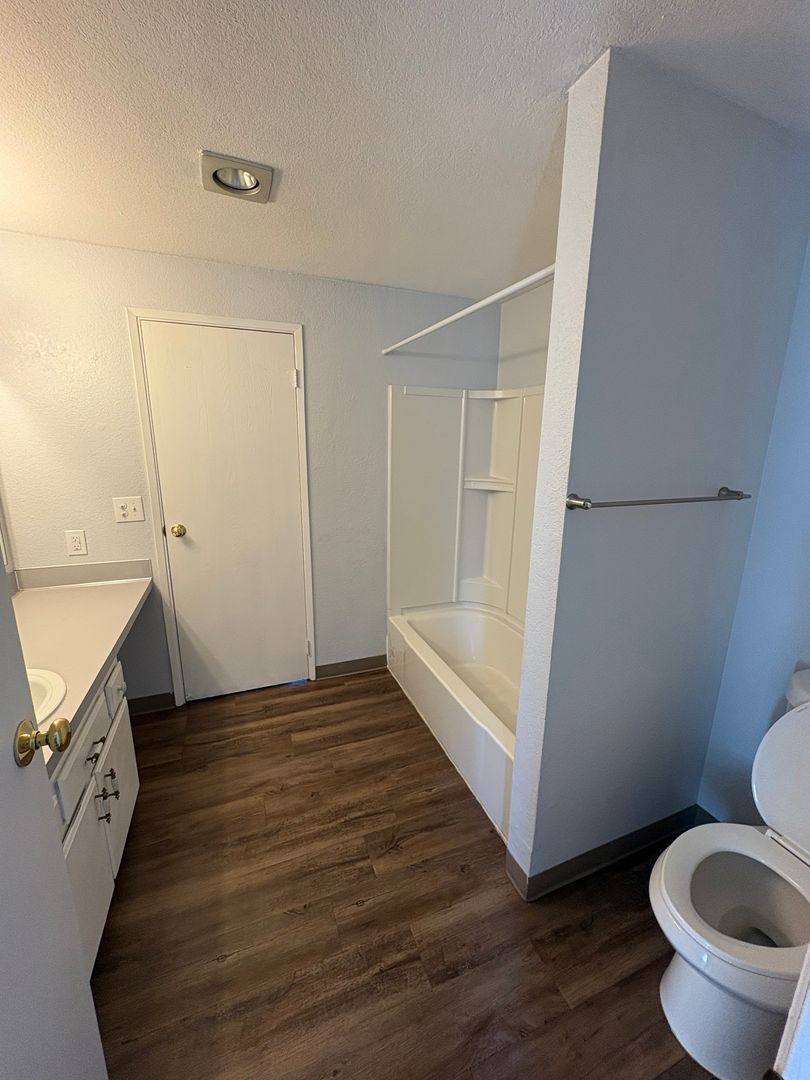 Apartment for rent at 6th Ave, Kennewick, WA 99336