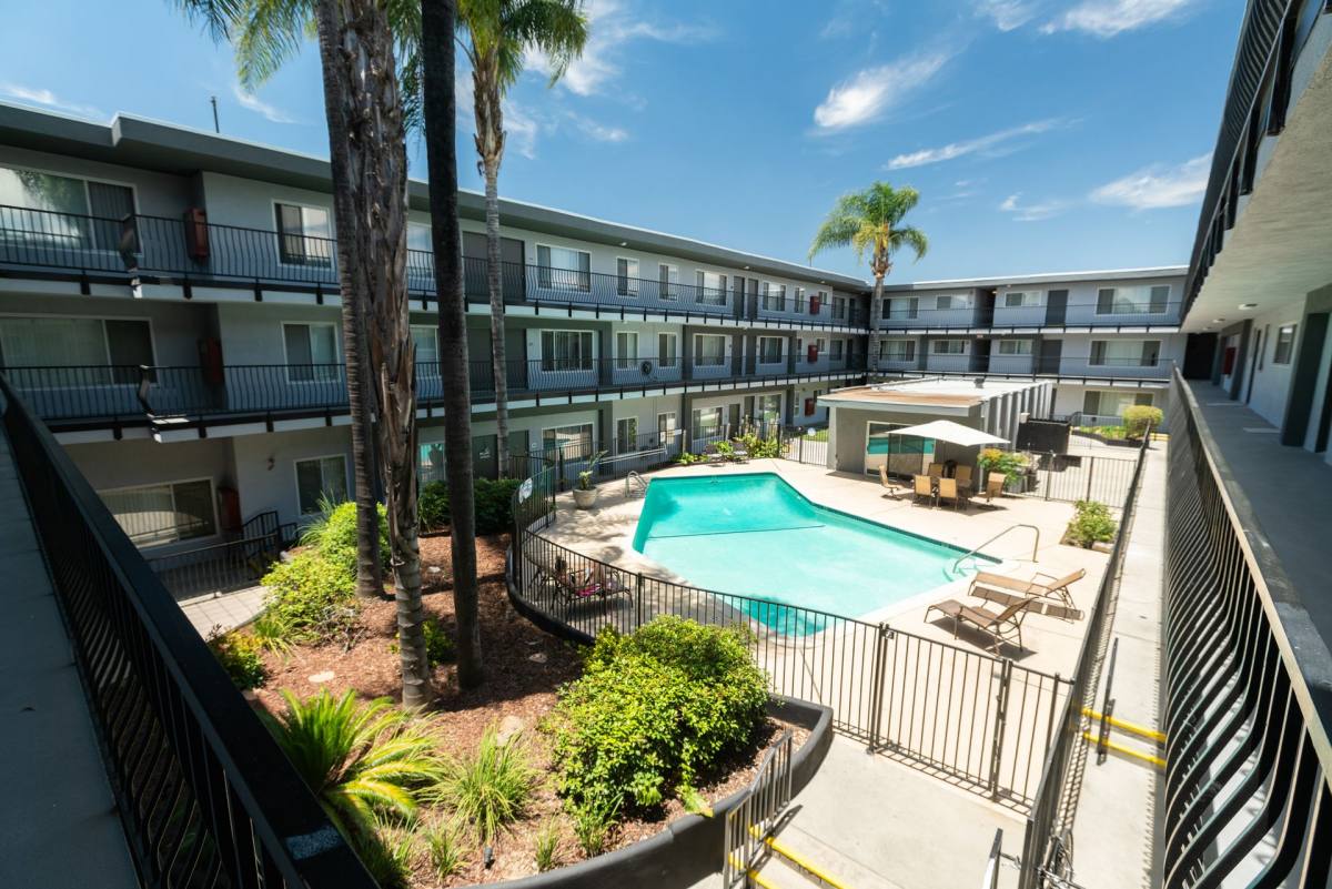 Apartment for rent at 18411 Vincennes St, Northridge, CA 91325