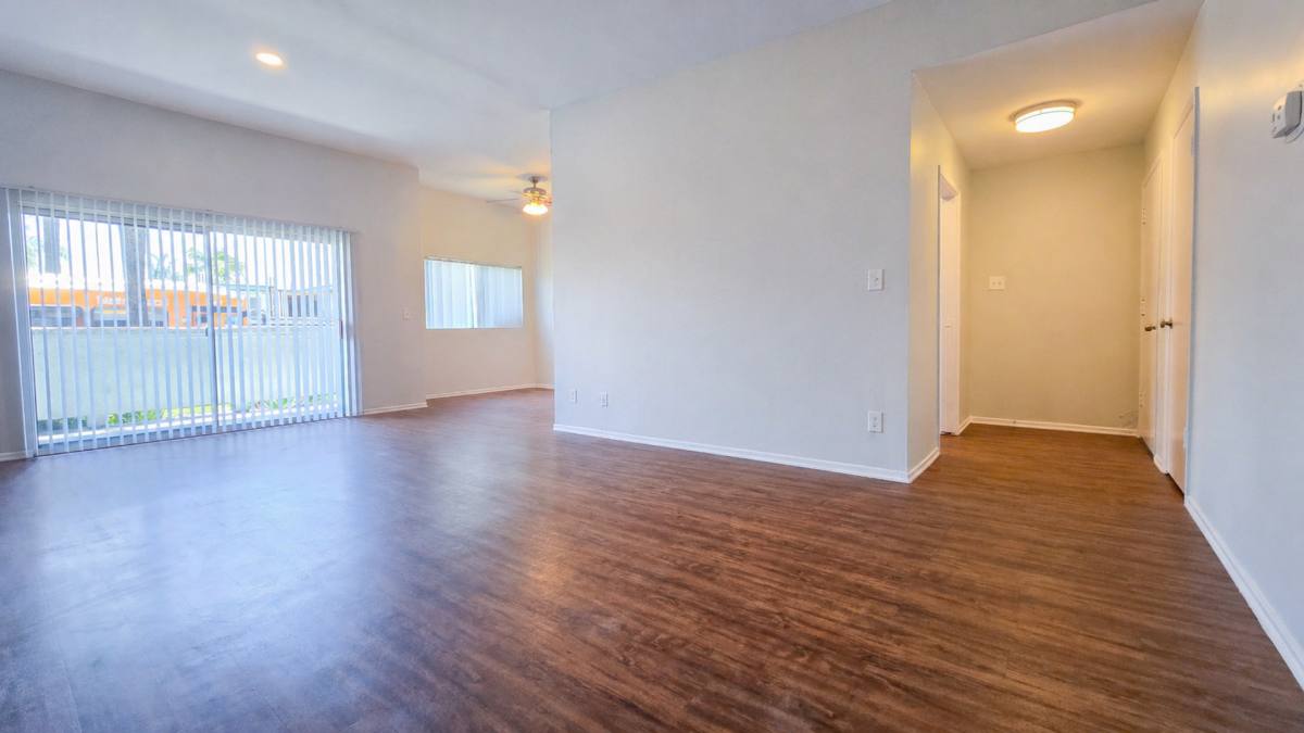 Apartment for rent at 18411 Vincennes St, Northridge, CA 91325