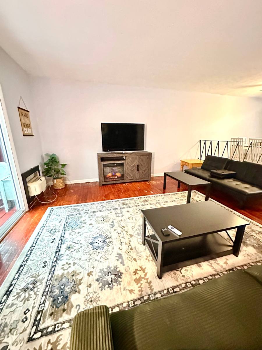 Apartment for rent at 168 Woodland Dr #A, Uncasville, CT 06382