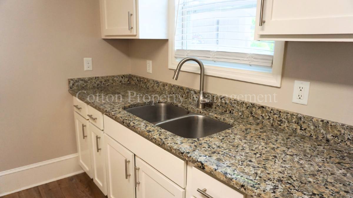 House for rent at 605 Harnett St, Wilmington, NC 28401