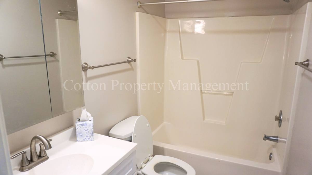 House for rent at 605 Harnett St, Wilmington, NC 28401
