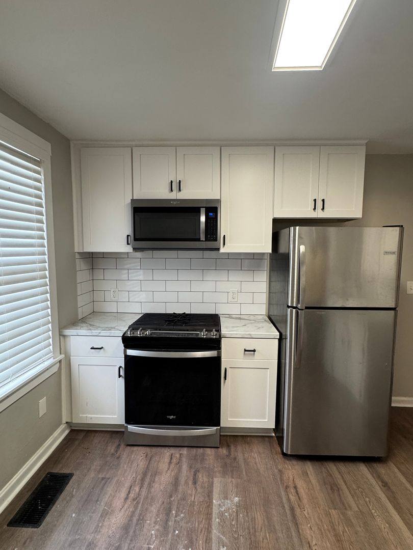 Apartment for rent at 3017 McQueen St, Montgomery, AL 36107
