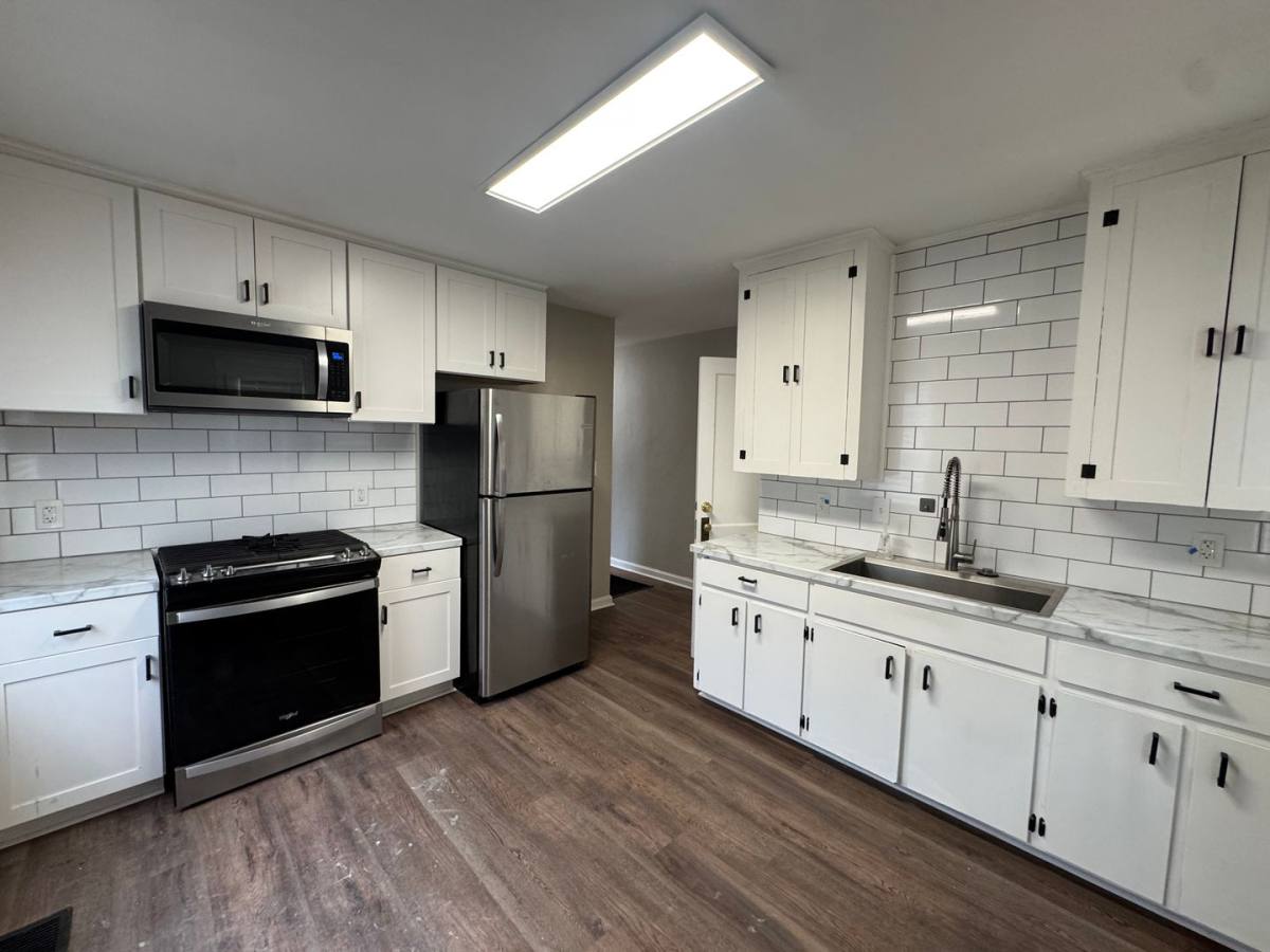 Apartment for rent at 3017 McQueen St, Montgomery, AL 36107