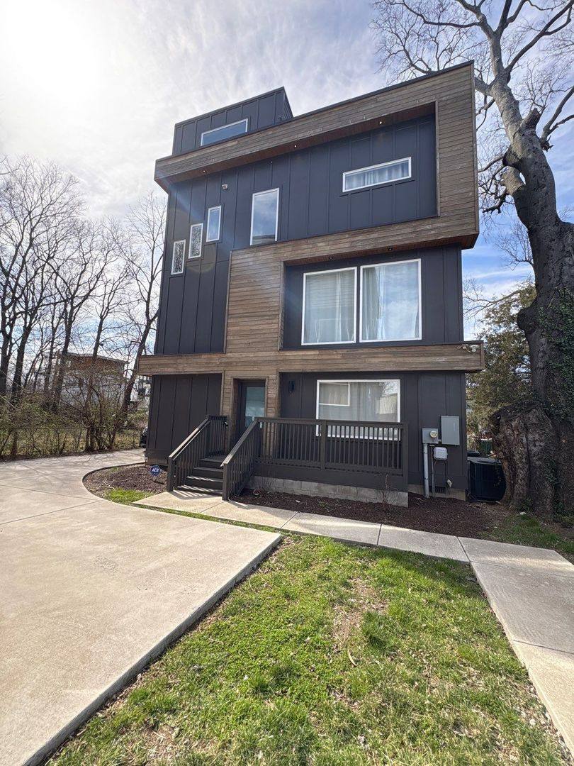 House for rent at 616 Stockell St #B, Nashville, TN 37207