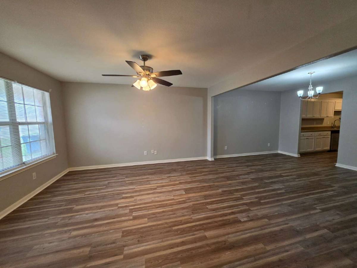 Townhouse for rent at 7202 Montgomery Dr, San Antonio, TX 78239