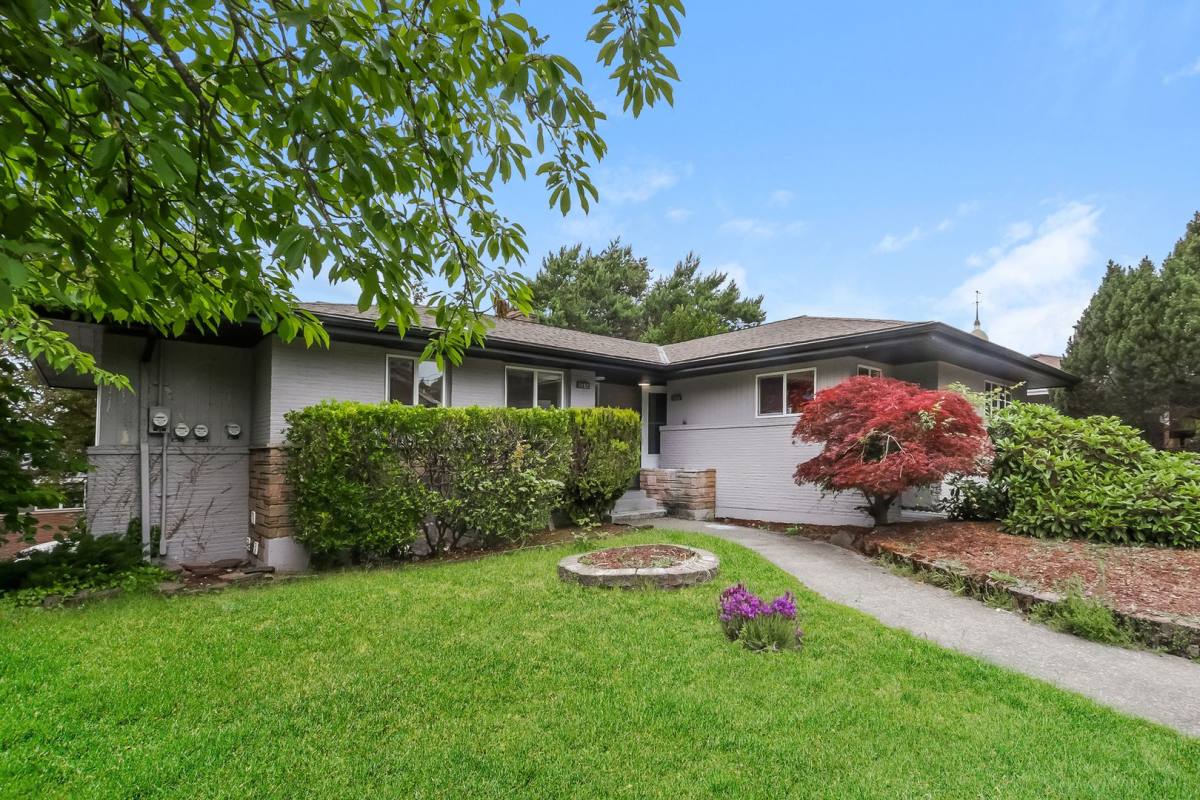 Apartment for rent at 7151-7153 Fauntleroy Way SW, Seattle, WA 98136