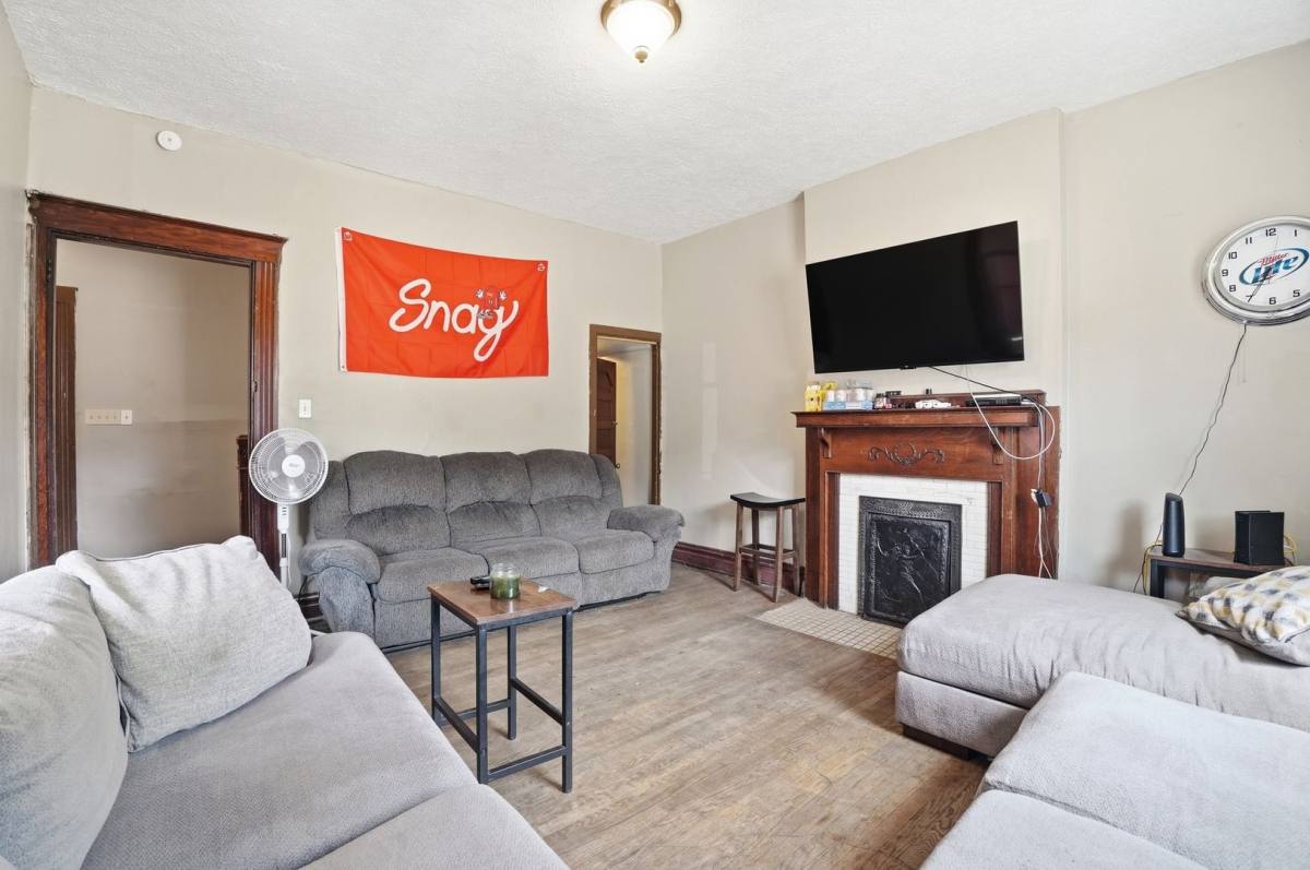 House for rent at 2661 Bellevue St, Cincinnati, OH 45219
