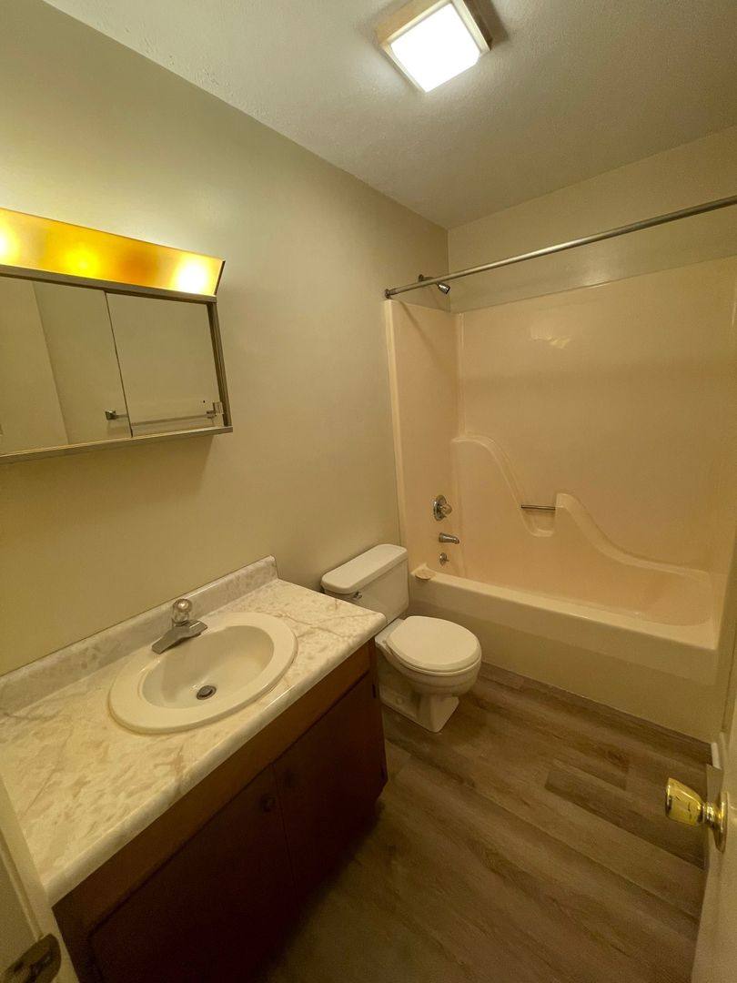 Apartment for rent at 990 Chicago Ave, Harrisonburg, VA 22802