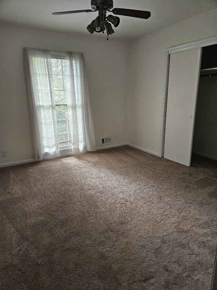 House for rent at 4757 Fellswood Dr, Stone Mountain, GA 30083