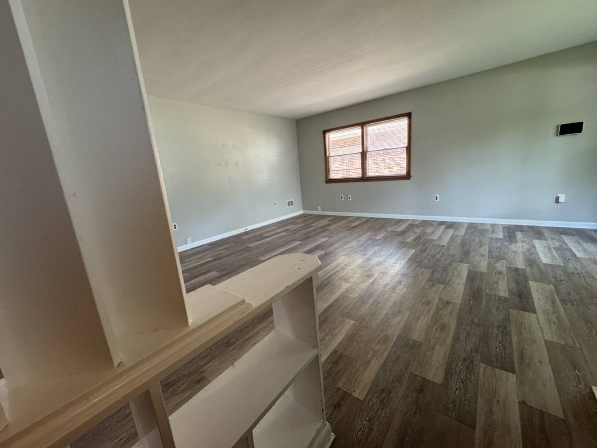 House for rent at 1729 W Iles Ave, Springfield, IL 62704