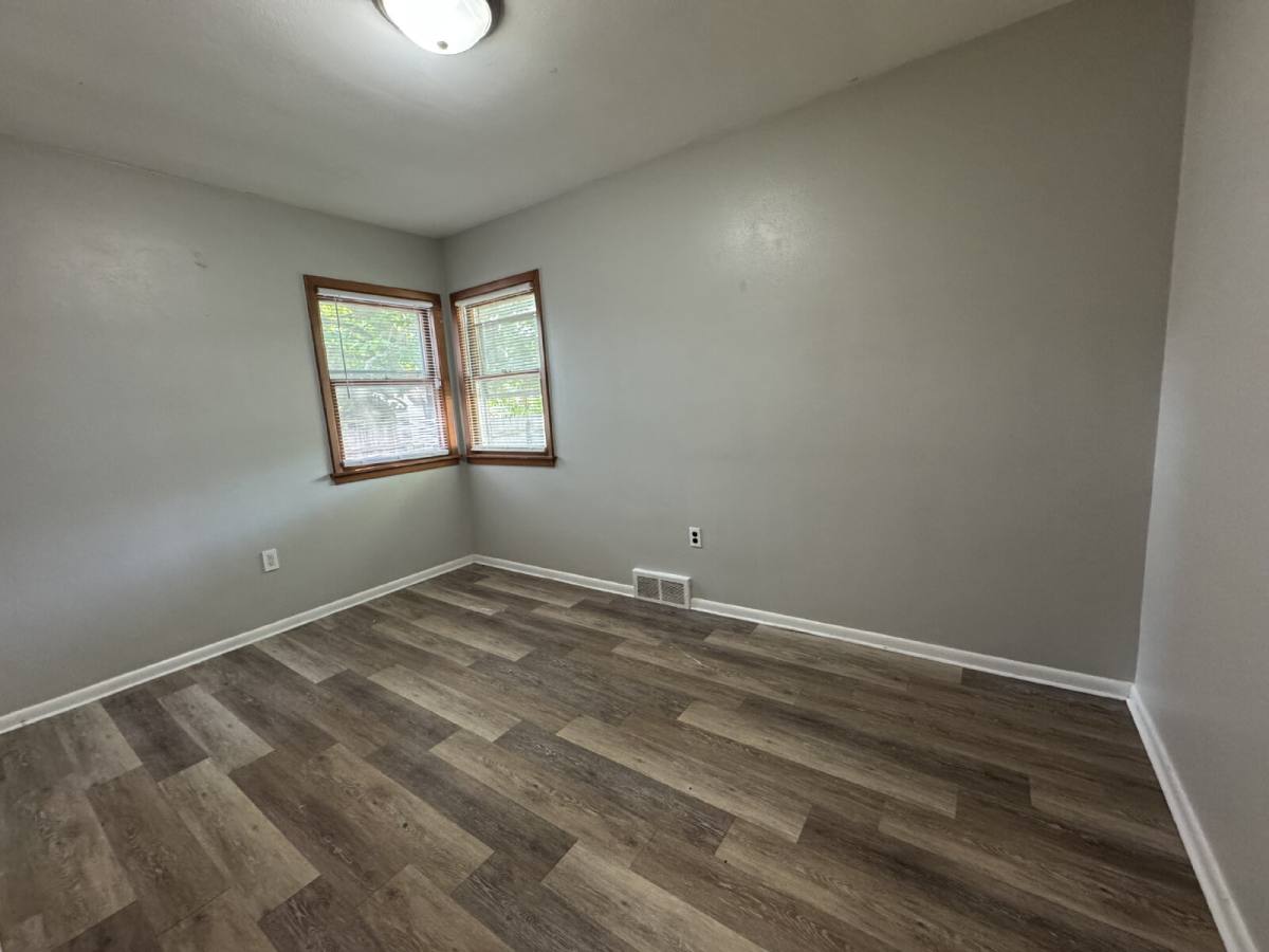 House for rent at 1729 W Iles Ave, Springfield, IL 62704