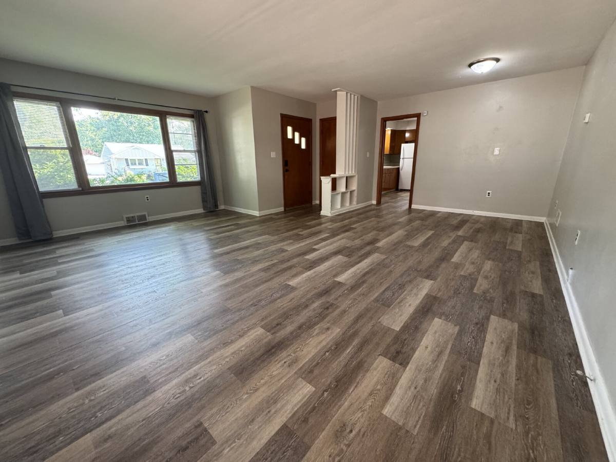 House for rent at 1729 W Iles Ave, Springfield, IL 62704