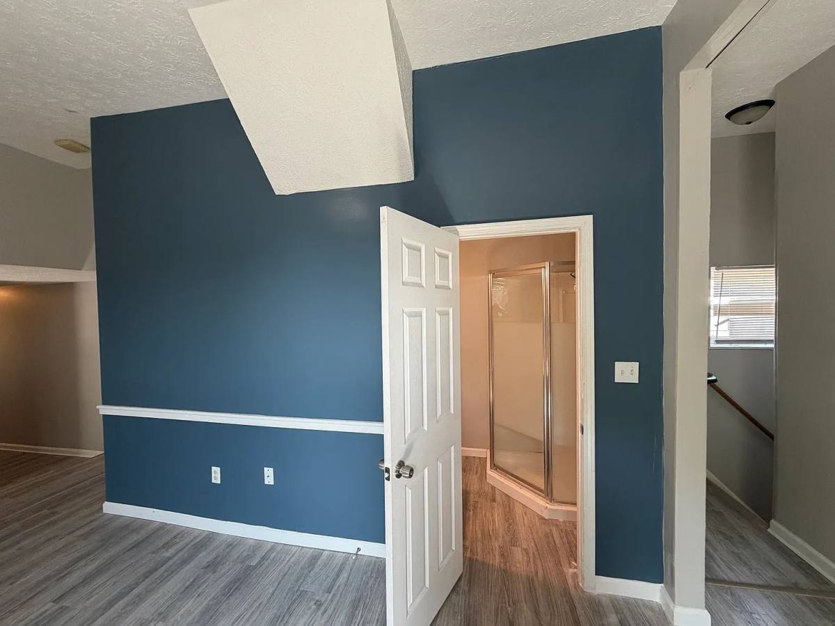 Apartment for rent at 531 E Chestnut St #2, Jeffersonville, IN 47130