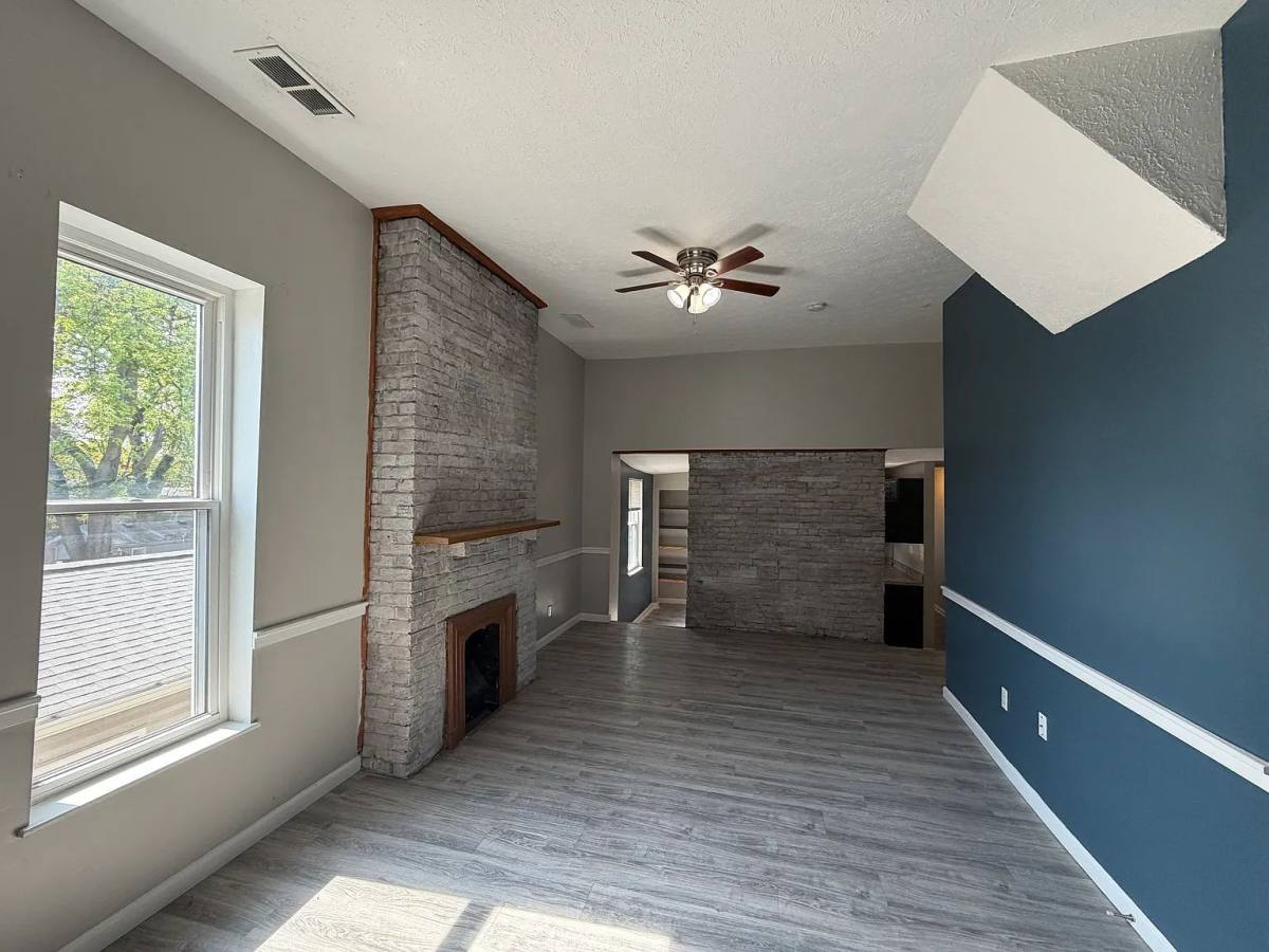 Apartment for rent at 531 E Chestnut St #2, Jeffersonville, IN 47130