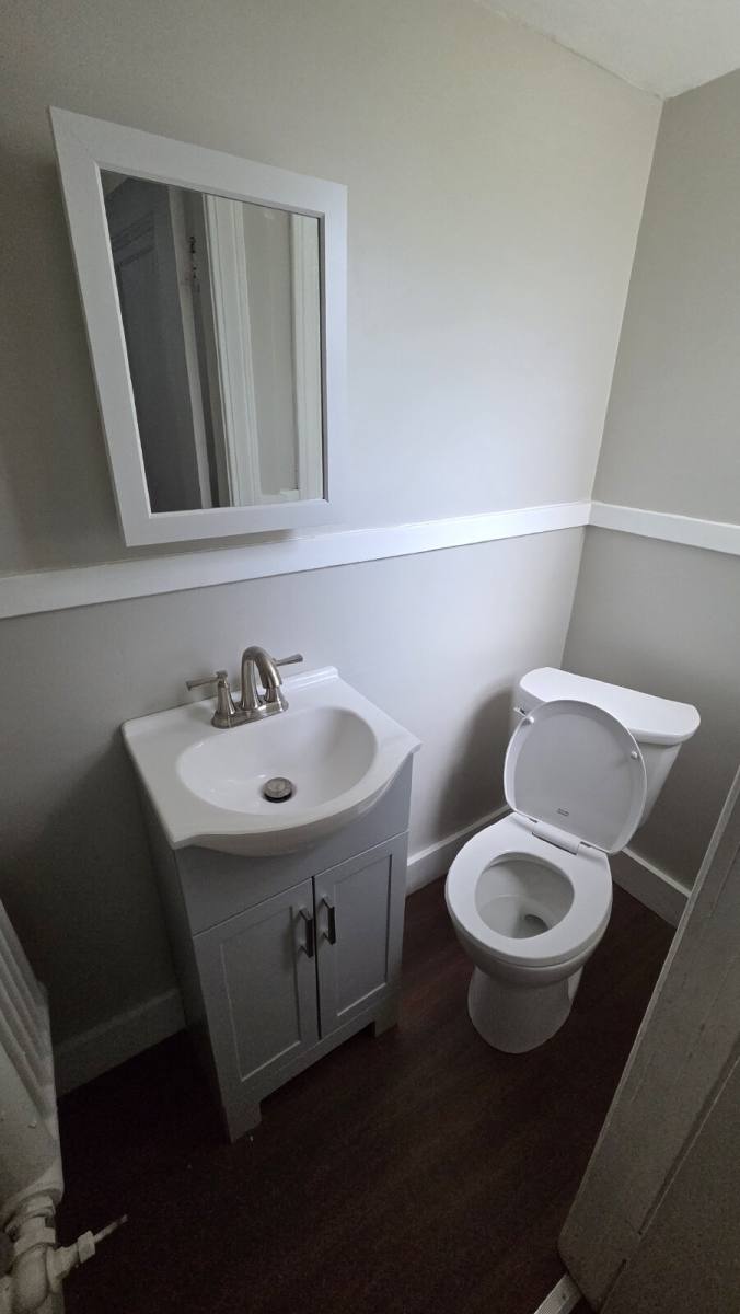 House for rent at 3788 Monticello Blvd, Cleveland, OH 44121