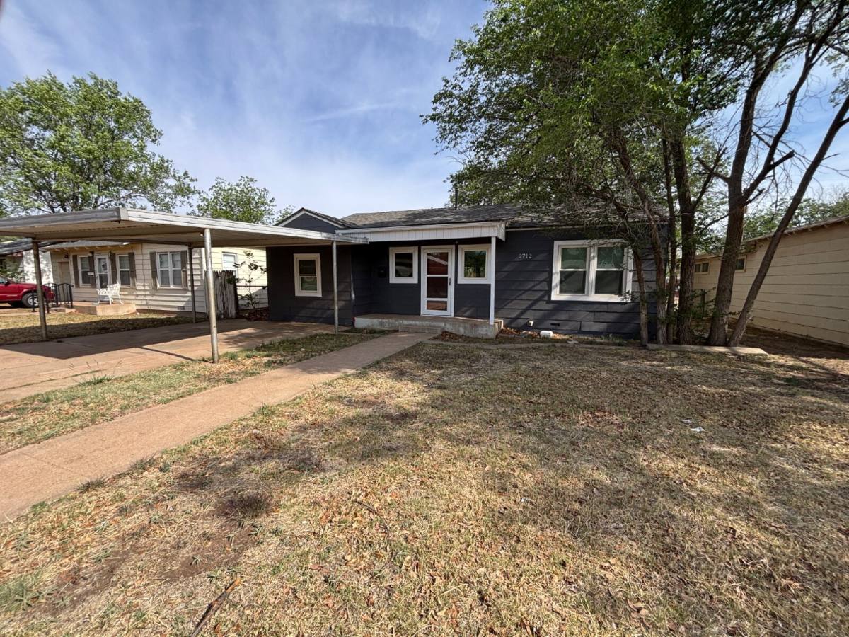 House for rent at 2712 37th St, Lubbock, TX 79413