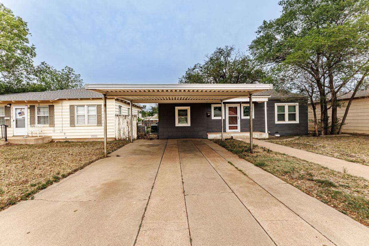 House for rent at 2712 37th St, Lubbock, TX 79413
