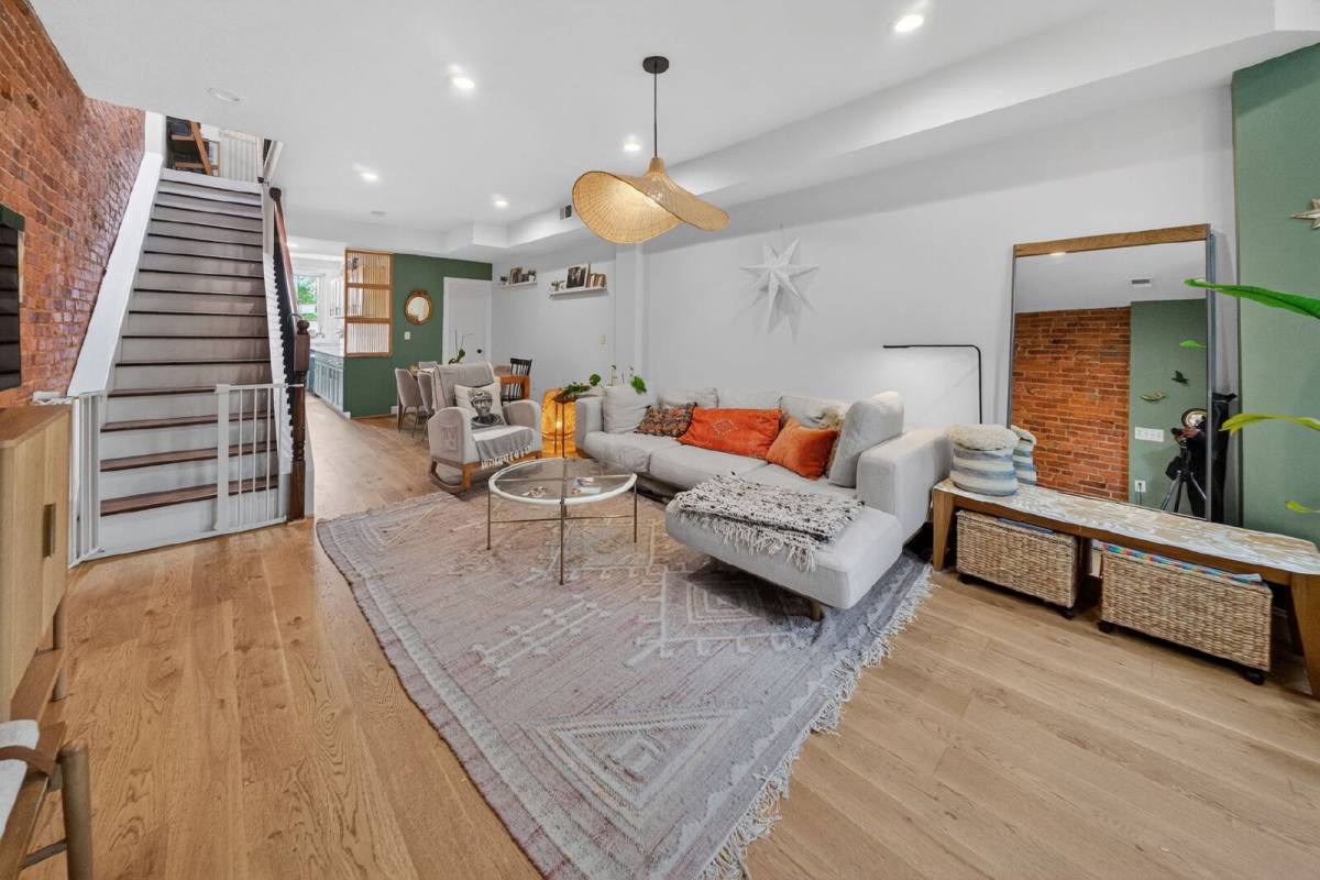 House for rent at 1510 1st St NW, Washington, DC 20001