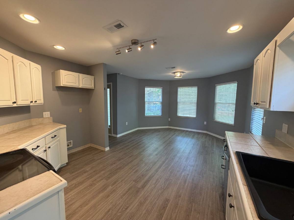 House for rent at 1270 Skyview Dr, Branson, MO 65616