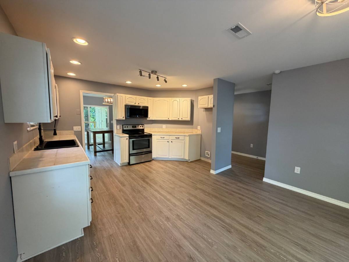 House for rent at 1270 Skyview Dr, Branson, MO 65616