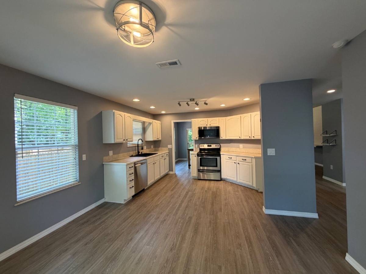 House for rent at 1270 Skyview Dr, Branson, MO 65616