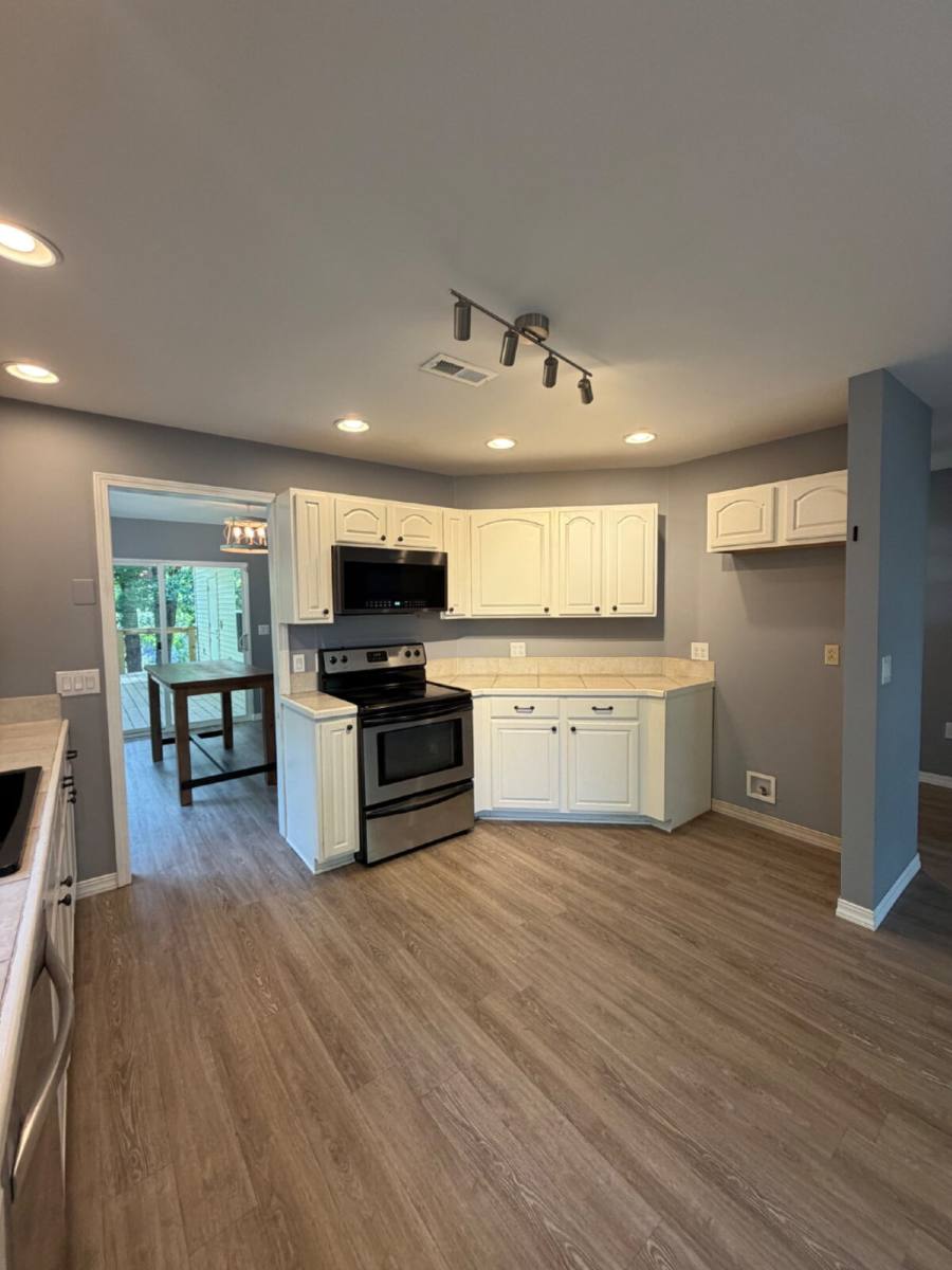 House for rent at 1270 Skyview Dr, Branson, MO 65616