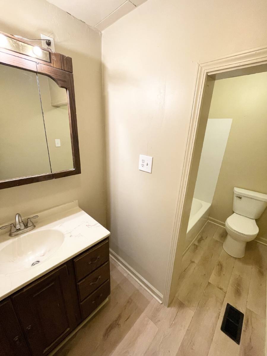 House for rent at 714 E 20th St, Anderson, IN 46016
