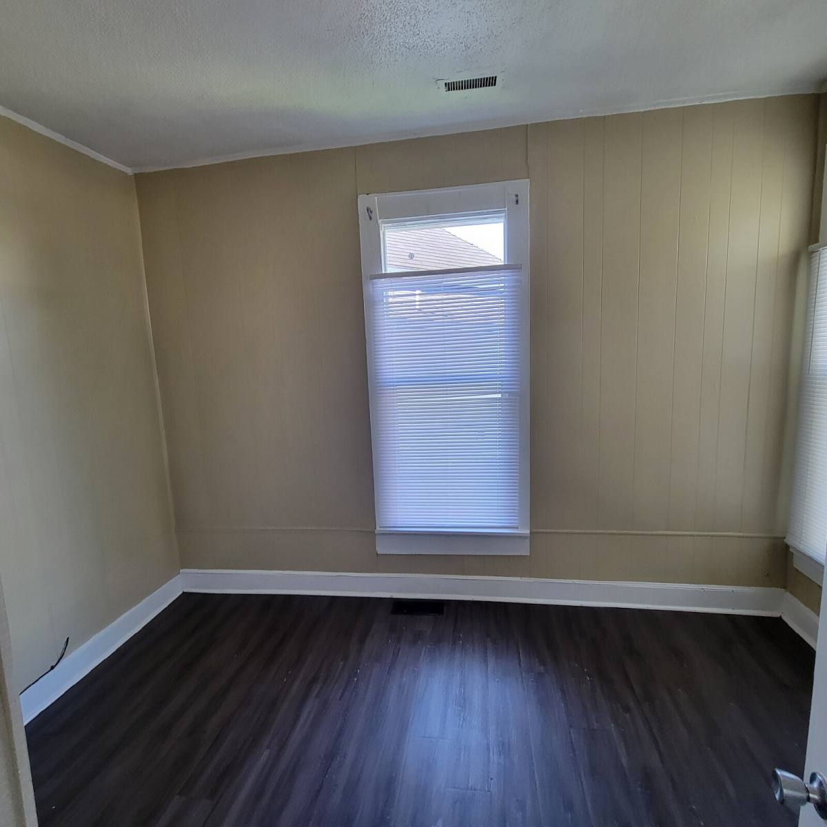 House for rent at 915 Marion Ave, Indianapolis, IN 46221